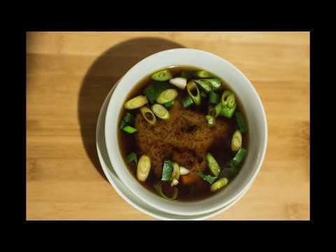 Miso-Suppe. Köstlich, einfach, schnell - Miso-soup. Tasty, easy and fast.