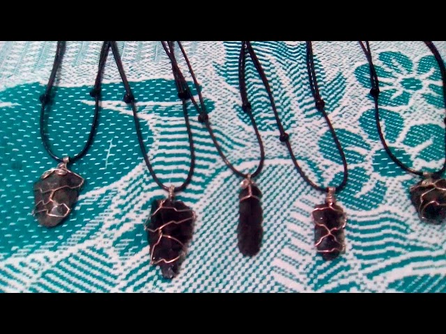 Vídeo relacionado con Collar de Obsidiana Piedra Natural - Colgante Hexagonal de Cristal Negro, Collar Reiki de Piedra Energética, Amuleto de Protección contra Energías Negativas, Pulido a Mano, Ligero 10g para Hombre y Mu