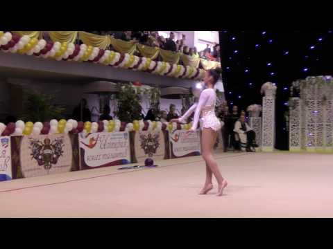 Шворак Диана 2005 мяч