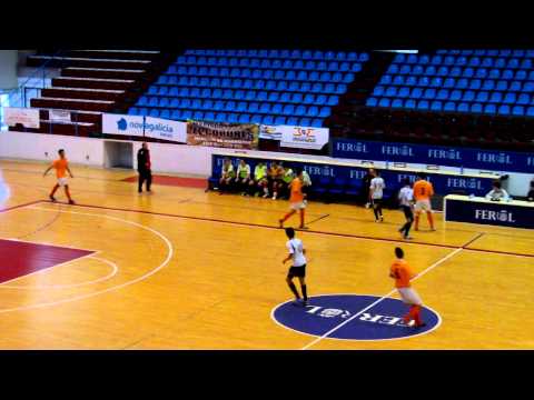 Gol de  Maren O Parrulo Ferrol F.S. juveniles