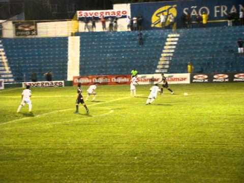 Sertãozinho 1x0 Francana: Touro vence na estreia de João Martins.MPG