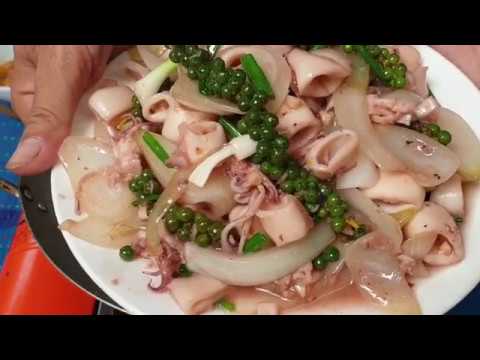 Fried Squid With Onion And Young Pepper - Easy Food - Cooking Delicious Video