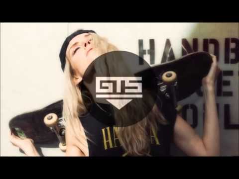 Snoop Dogg vs Leona Lewis   Gangsta Bleeding Love