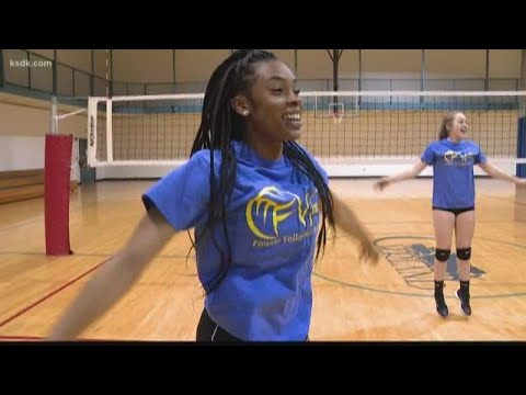 St. Louis' Kennedy Holmes adjusting to life after The Voice