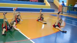 Educandas de Ginástica Rítmica com a Música &quot;Mamãe&quot; de Yasmin Veríssimo