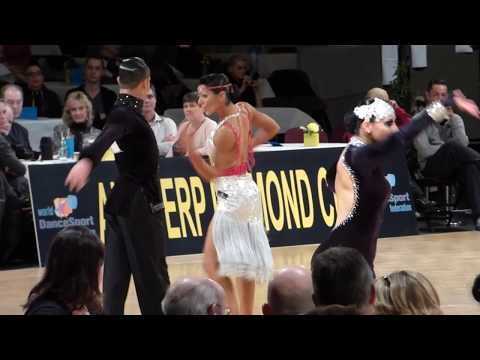Adriana TEOLI / Rodrigue VIEUX (n°17). Antwerpen Diamond Cup 2015. SEN I LAT F (Rumba)