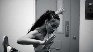 Смотреть онлайн Клип FKA twigs - Video Girl