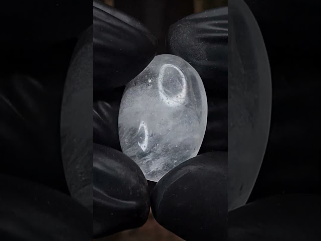 حجر الدر روك كوارتز طبيعي