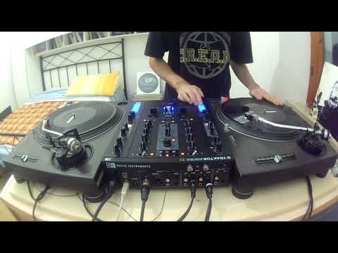 Wall Dot - DMC Italy 2020