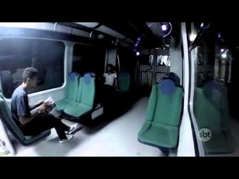 Menina Fantasma Ataca no Metrô   ( Pegadinha   Câmera Escondida )