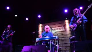 The end of Pickin to beat the devil (two parts), Pure Prairie League, Live in Nashville, TN  19