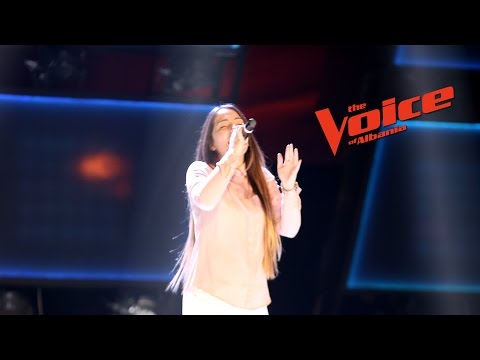 Liridona Osmanaj – Hymn for the weekend – Audicionet e fshehura – The Voice of Albania 6