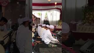 Download lagu Al Munsyidin Feat Lantunan Mutiara Fersi Banjari mp3