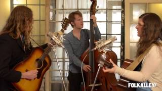 Folk Alley Sessions: Quiles &amp; Cloud - &quot;By the Rio Grande&quot;