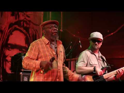 Clinton Fearon - Can't Stop Us - Show We Some Love