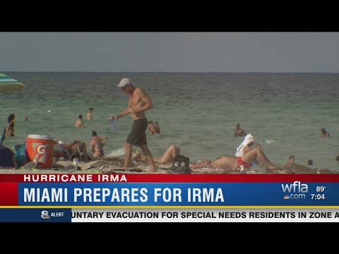 Storm Team 8 Meteorologist Ian Oliver gives update on Hurricane Irma from Miami Beach