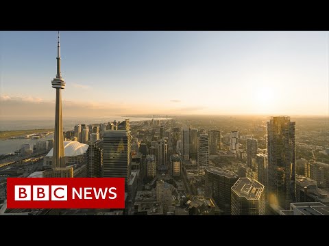 Why it takes 30 years to buy a house in Canada - BBC News