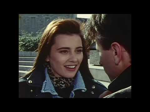 Extrait « Édouard et ses filles » avec Sophie Carle 1990