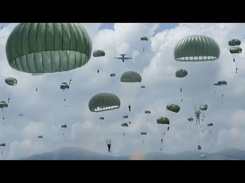 Italian Army Paratroopers assigned to the 4th Alpini Regiment, Folgore Brigade, and US Army
