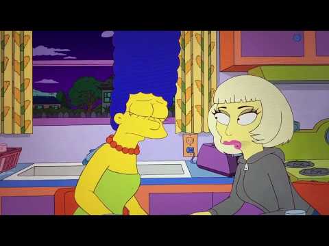 Marge Simpson: All Kisses