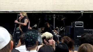 Attila - The Invitation - Live