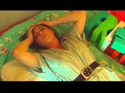 Custom Scenes And The Parties That Make Them - Johnny Foreigner