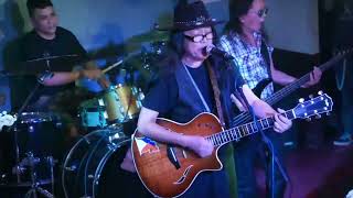 Estudyante Blues by Freddie Aguilar and The Watatwat Band (Live @ Willis Concert Bar Olongapo 2015)