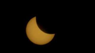 preview picture of video 'Solar Eclipse ECLISSI GENOVA ITALY 20 March 2015'