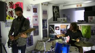 GNOOMES LIVE FLASHBACK RECORDS   E2