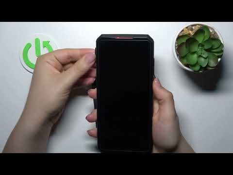 Cómo sacar la bandeja de tarjeta SIM y tarjeta de memoria en Oukitel K13 Pro