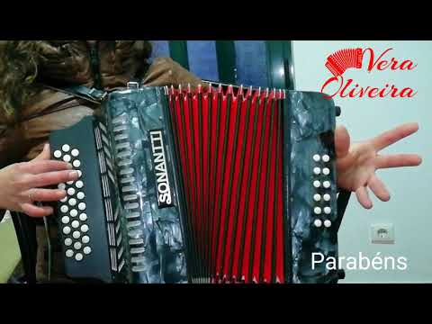 Como tocar os Parabéns na Concertina Sol Dó Fá