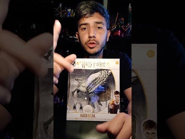 Vídeo relacionado con Noble Collection Figura Coleccionable Buckbeak El Hippogrifo