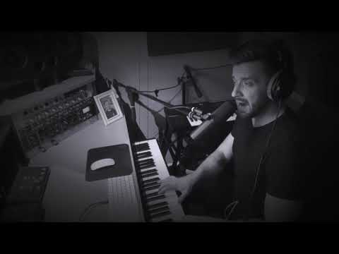 „Use Somebody” (cover) - Rafał Szatan