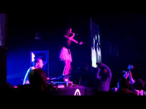 Ana Free sings Girlfriend ft  Diego Miranda   Loures, Festa Mega Hits