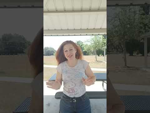 Understanding Dogs/Comprendre les chien. by Dog Trainer/Entraineuse de chien Johara Gemma