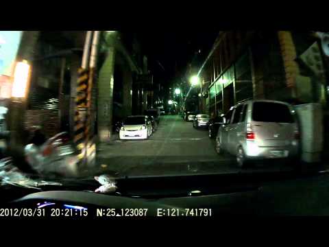 OWL F2夜間基隆巷道20120331.AVI