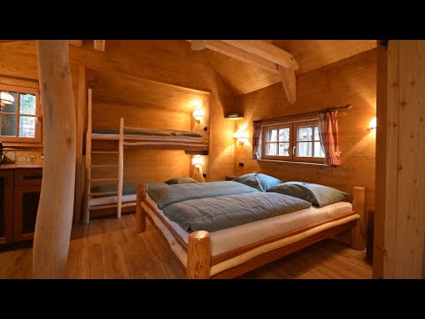 Baumhaus Außen- und Innenansicht für 2-4 Personen | Natur-Resort Tripsdrill