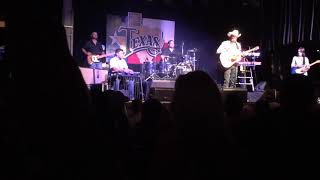 Holding Heaven Tracy Byrd Billy Bob’s