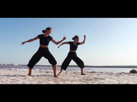Ángela Delicado & María Manresa | IN COMMON | Funkadelic Dance Studio