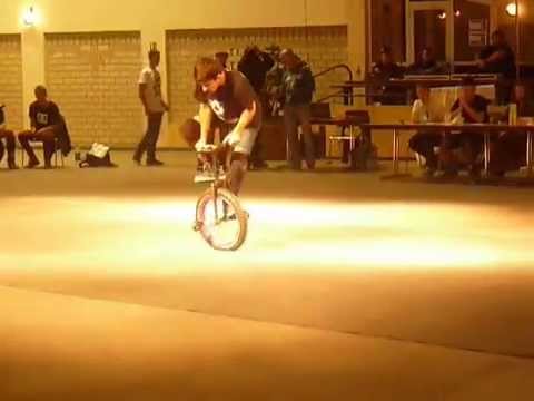 Thumbnail for CFM 2014 - Pierre Sturny VS Alexandre Delecroix - Flatland Battle - Quarter FINAL by Delecroix