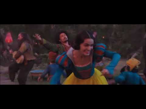 The Dwarf Chorus performing The Silly Song