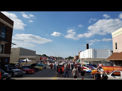 Cruise Night in The Maple City down town Monmouth, IL august 2019