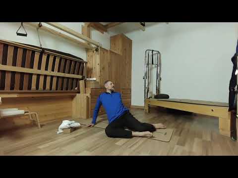 Yoga Base - IL CENTRO -  Diretta YouTube - 1 Febbraio  2022