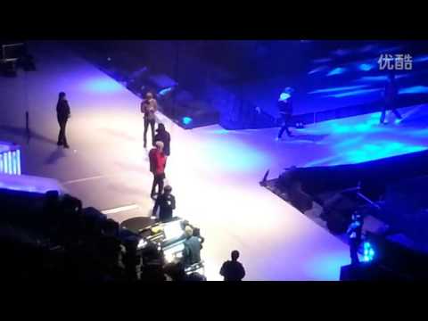 [130118] KyuHyun singing 'Those Years' during DongHae EunHyuk dancing 'Hello' (SJM rehearsal)