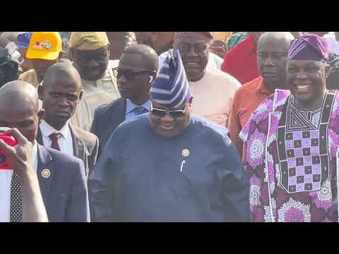 King Dr Saheed Osupa Live @ Osun State 