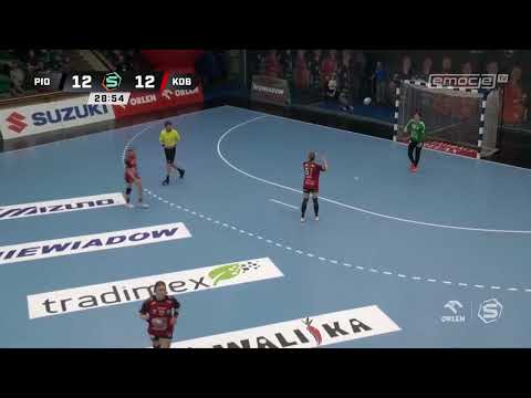 16. seria MKS Piotrcovia - KPR Gminy Kobierzyce (skrót)