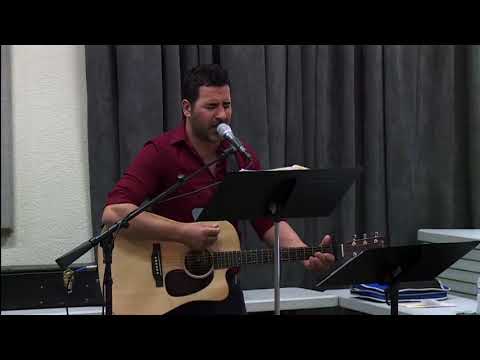 كل الحياة معاك مليانة بجودك / يا رب كل الكون يشهد لصنيعك