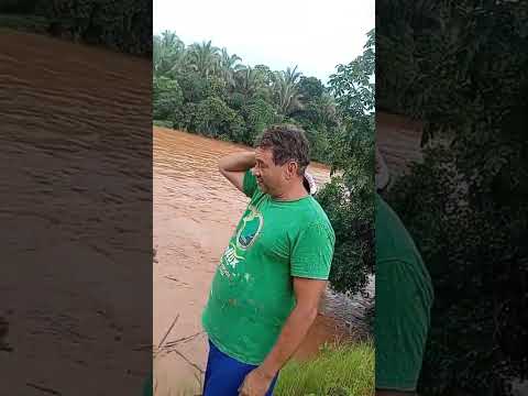 🌊 O RIO VERMELHO TÁ BRUTO! Muita Água e Madeira Descendo perto de Rondonópolis - MT |