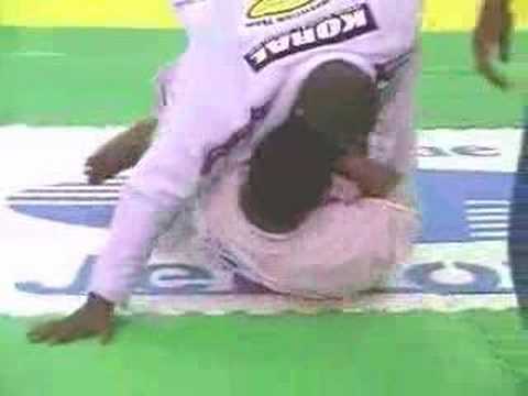 Copa do mundo de jiu-jitsu 2003 - Ronaldo Jacaré x Sergio Santos by X-COMBAT