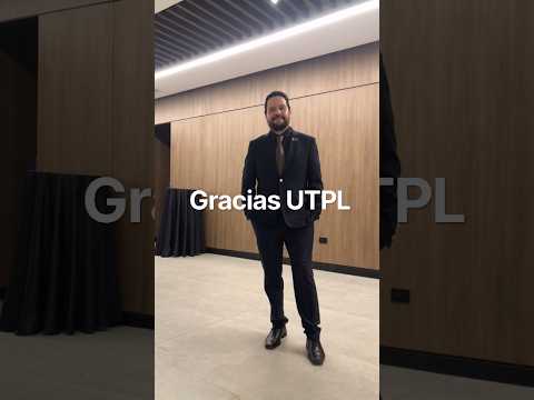 No, no es un cine. Es el espectacular Centro de Convenciones de la #UTPL en la ciudad de #Loja